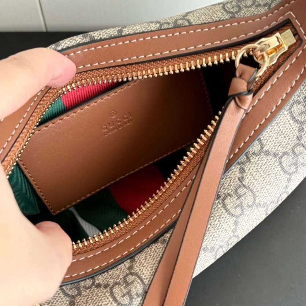 Gucci GG Emblem Small Shoulder Bag Beige And Dark Brown 24Cm 847447 FAD6L 9758