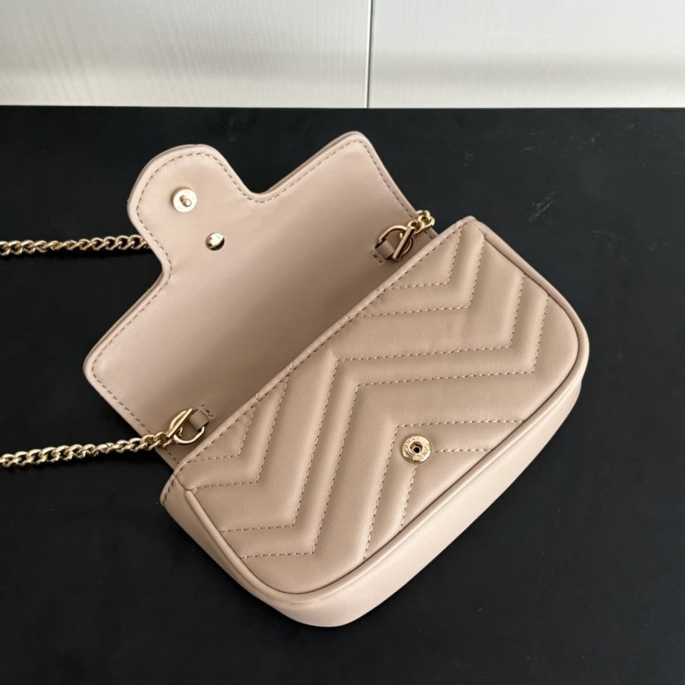 Gucci GG Marmont Mini Bag Taupe 16Cm 476433 DTDHD 1523