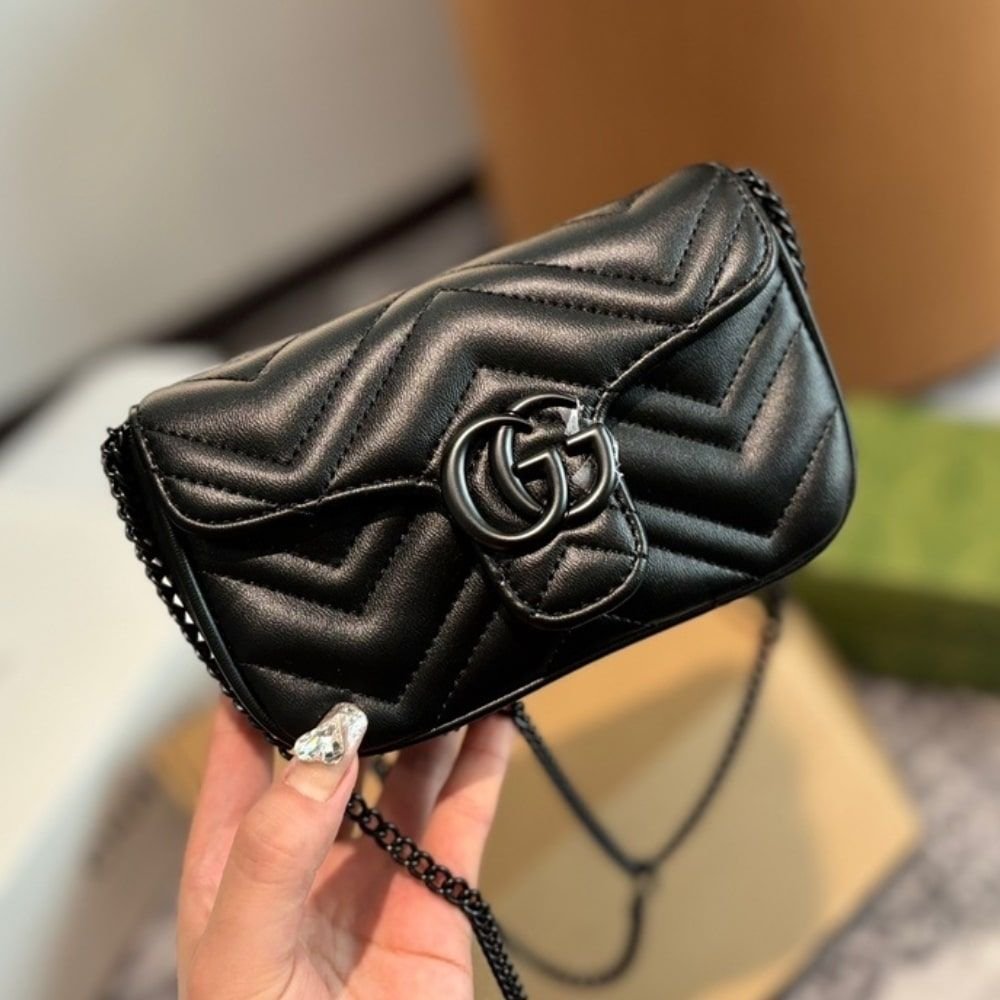 Gucci GG Marmont Mini Belt Bag Black 16Cm 699757 UM8KV 1000