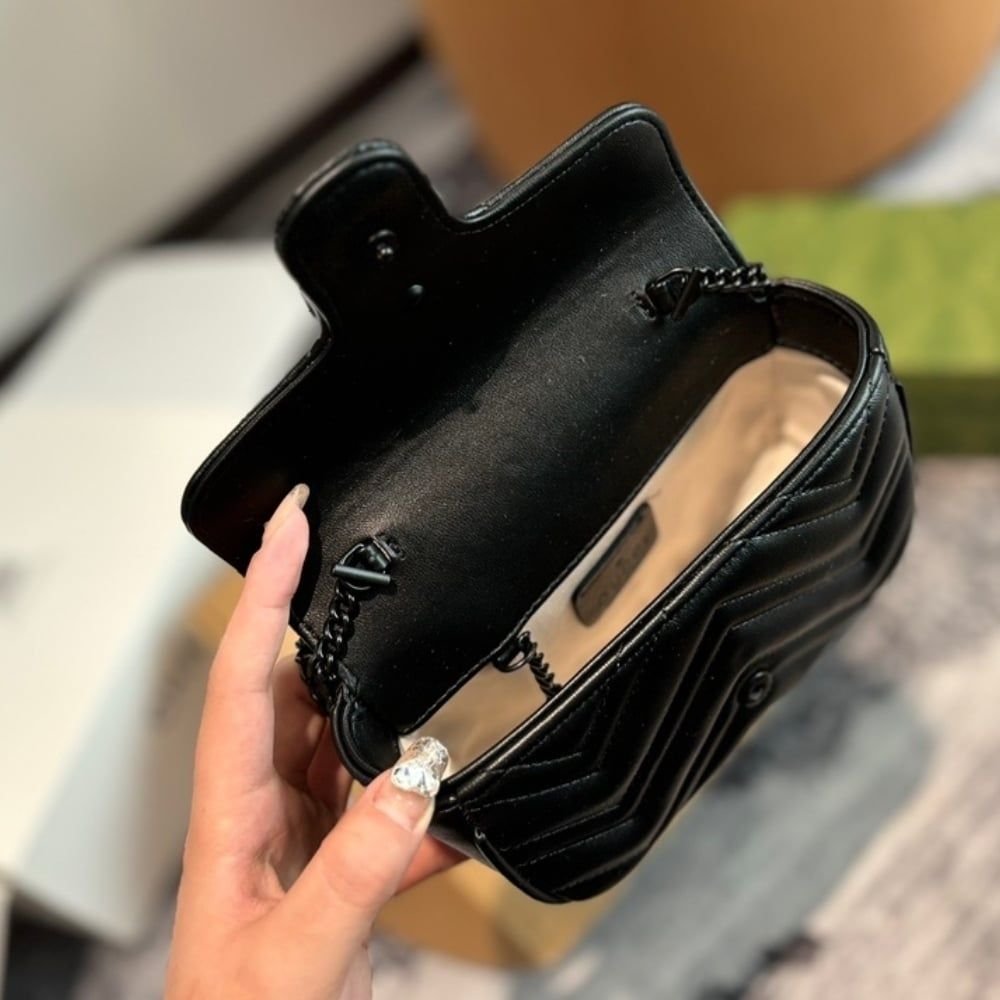 Gucci GG Marmont Mini Belt Bag Black 16Cm 699757 UM8KV 1000