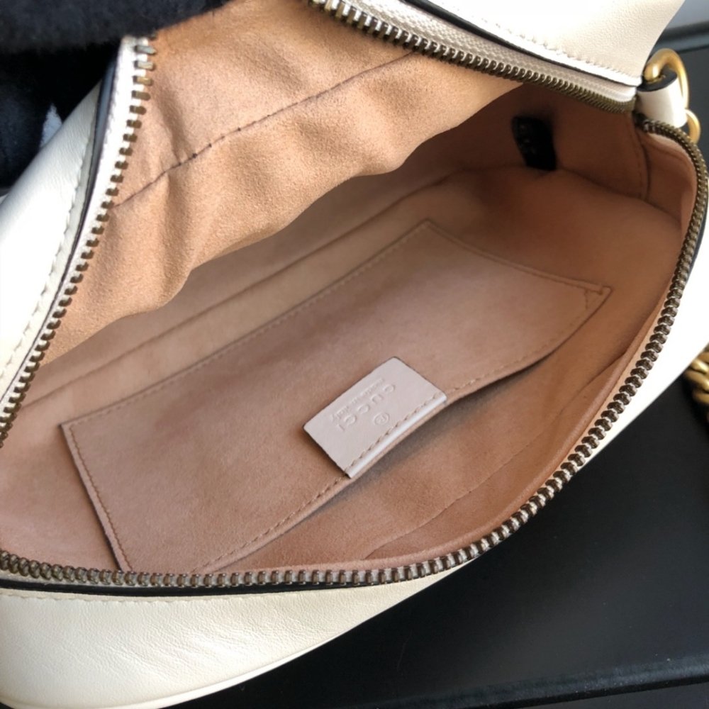 Gucci GG Marmont Small Camera Bag White 24Cm 447632 DTD1T 9022