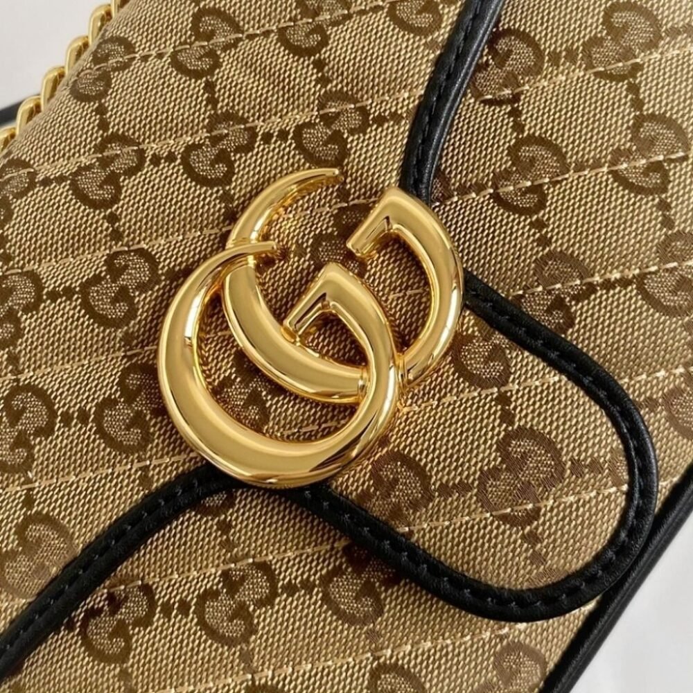 Gucci GG Marmont Small Shoulder Bag Beige Black 26Cm 443497 HVKEG 9772