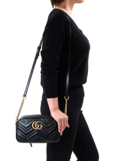 Gucci GG Marmont Small Shoulder Bag Gold Hardware Black 24Cm 447632 DTD1T 1000