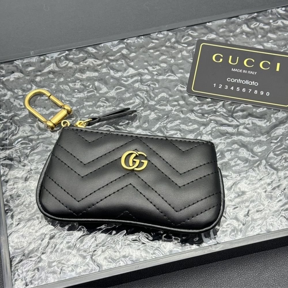 Gucci GG Marmont Zip Key Pouch In Black 10Cm 671773 DTDHT 1000