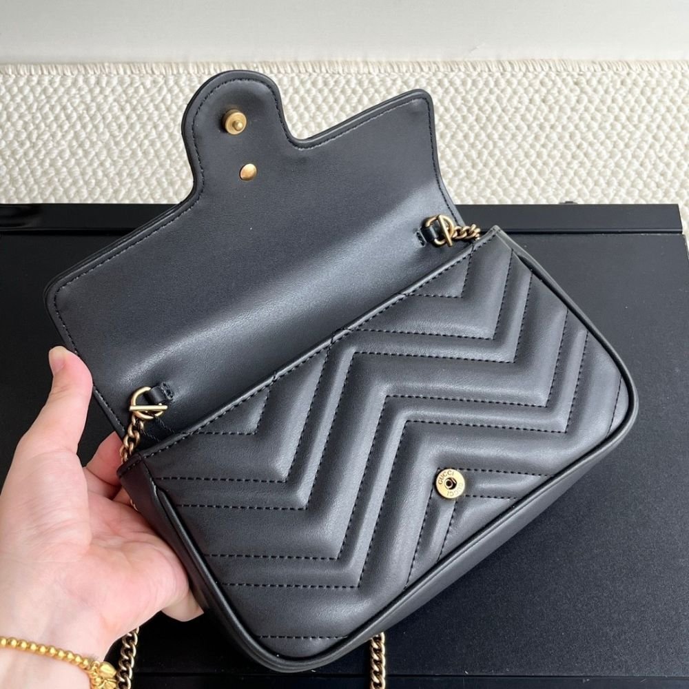 Gucci Marmont Mini Matelassé Shoulder Bag Black 16Cm 841290 AAFAX 1000