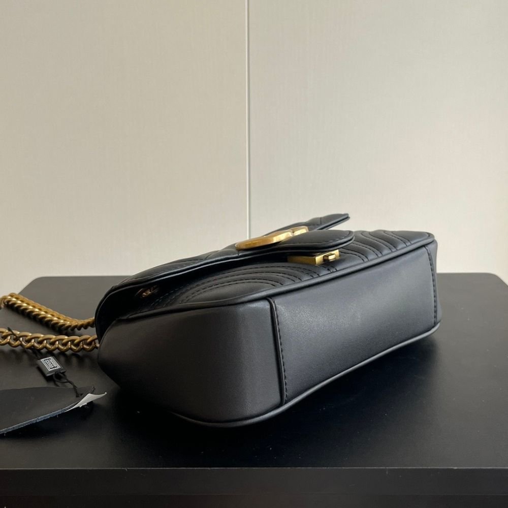 Gucci Marmont Small Matelassé Shoulder Bag Black 22Cm 446744 DIDIT 1000