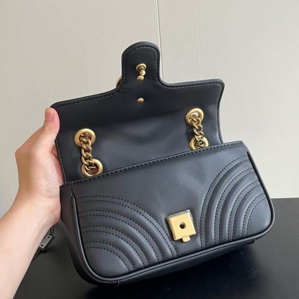 Gucci Marmont Small Matelassé Shoulder Bag Black 22Cm 446744 DIDIT 1000