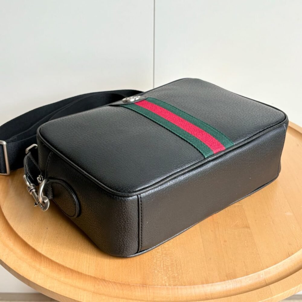 Gucci Ophidia Medium Crossbody Bag Black 28Cm 834468AAE1B1043
