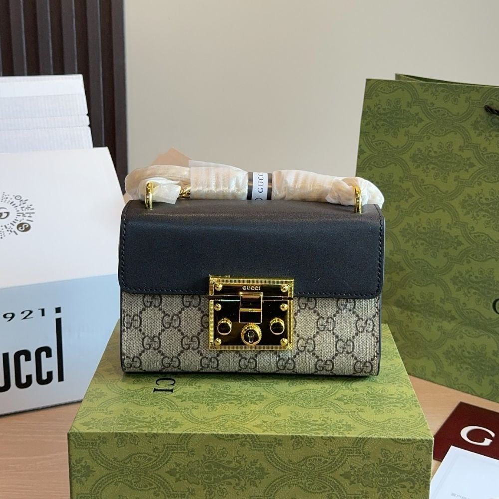Gucci Padlock Small GG Shoulder Bag Black 20Cm