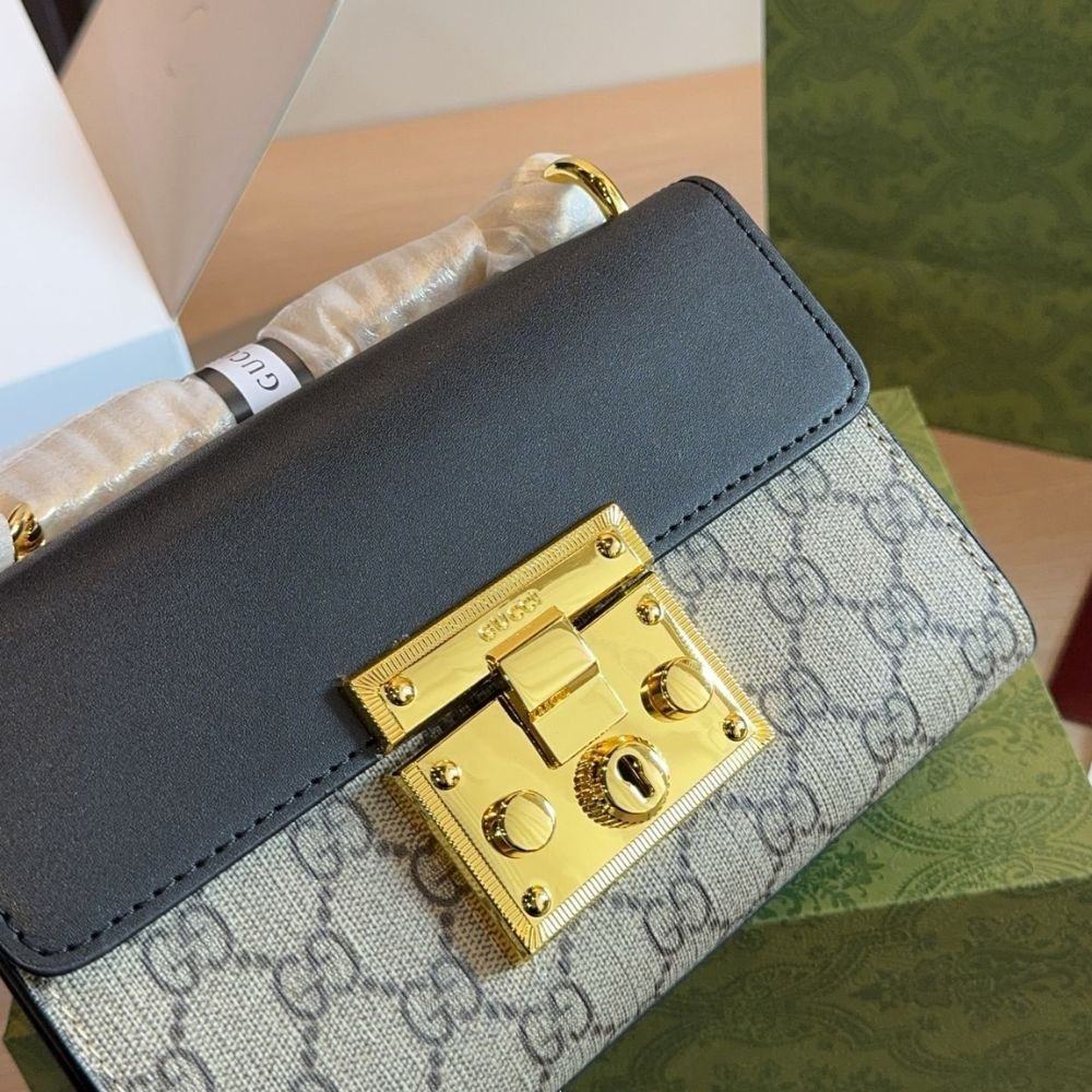 Gucci Padlock Small GG Shoulder Bag Black 20Cm