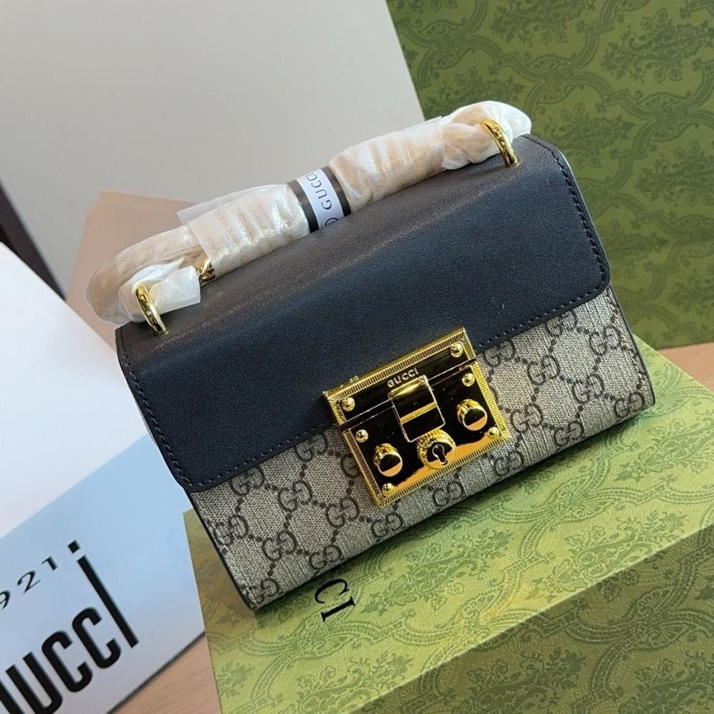 Gucci Padlock Small GG Shoulder Bag Black 20Cm