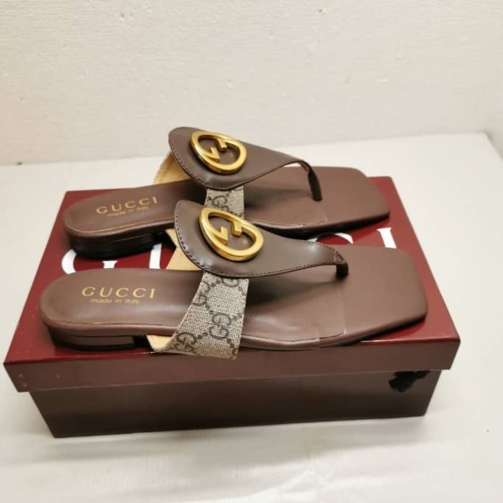 Gucci Women’s Blondie Thong Sandals Brown 752659 9I650 9769