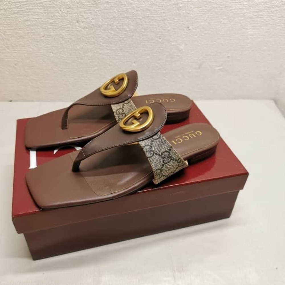 Gucci Women’s Blondie Thong Sandals Brown 752659 9I650 9769
