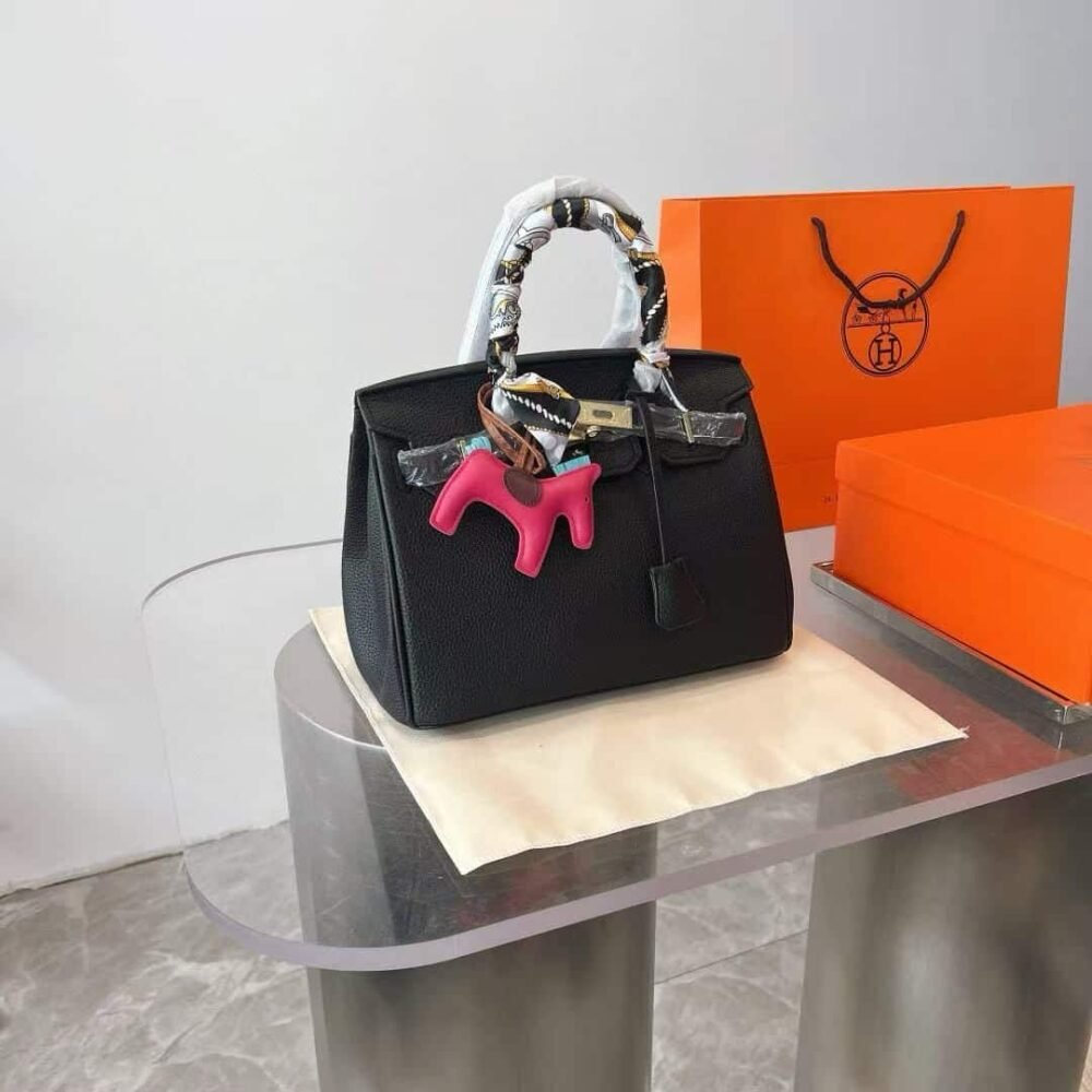 Hermes Birkin 35 Togo Leather Gold Hardware Black 35Cm