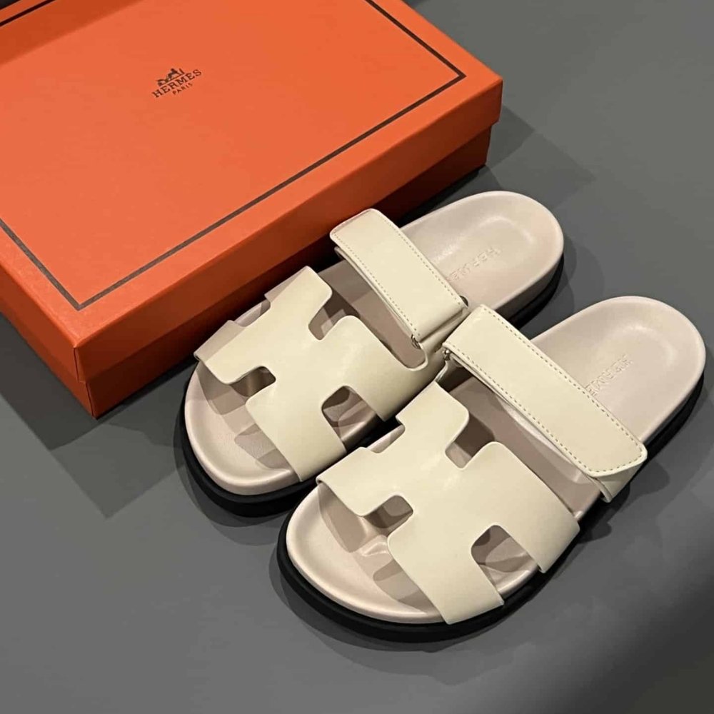Hermes Chypre Sandal Beige H222299Z 32345