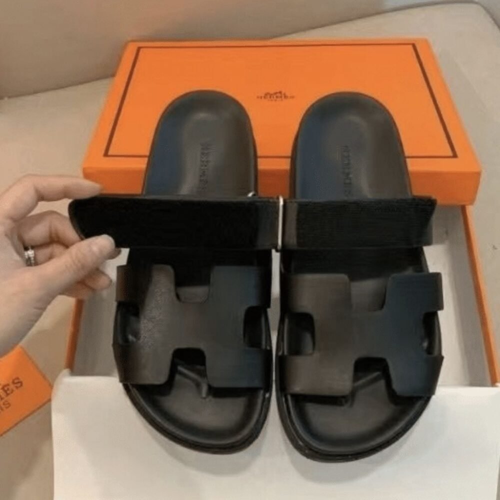 Hermès Chypre Sandal Black Leather H222100Z 02340