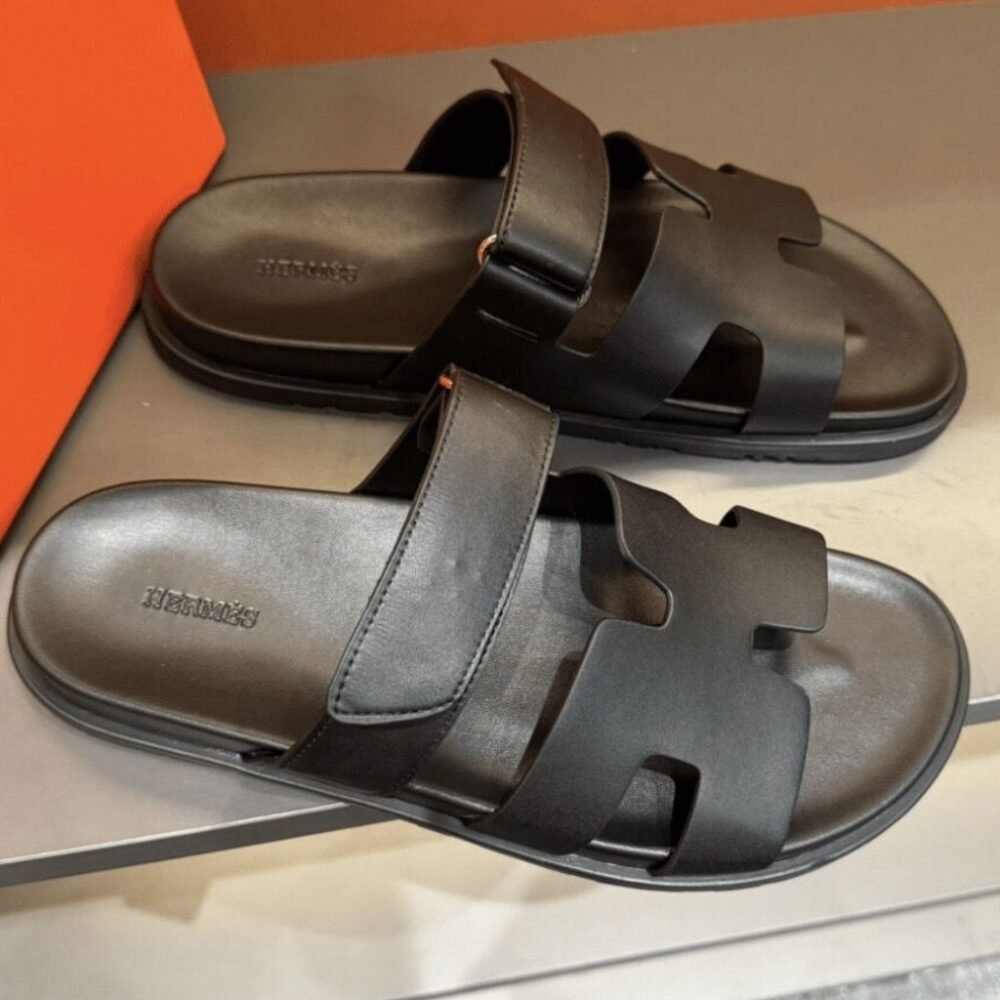 Hermès Chypre Sandal Black Leather H222100Z 02340