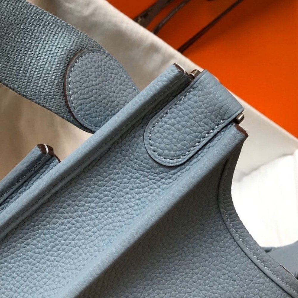 Hermes Clemence Evelyne 25 Ciel Blue 25Cm