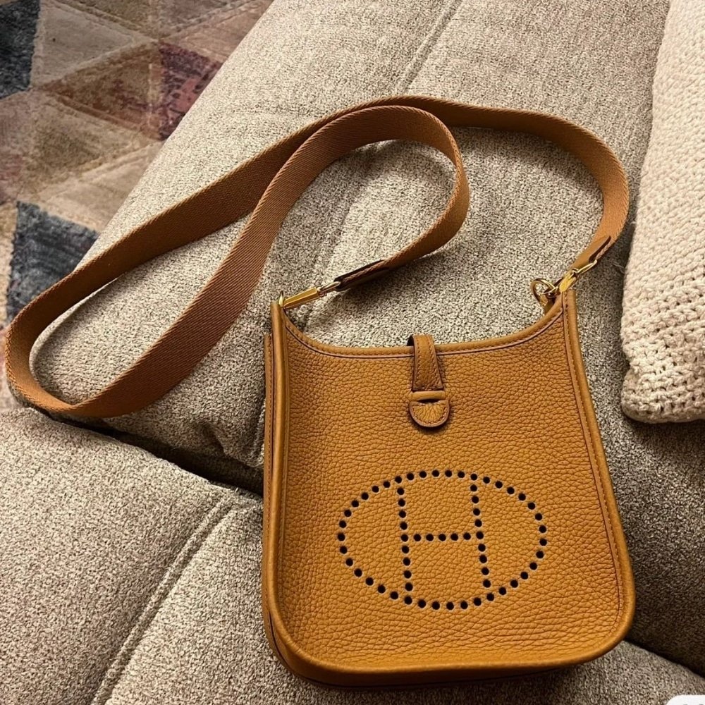 Hermes Evelyne 16 Shoulder Bag Brown 16cm