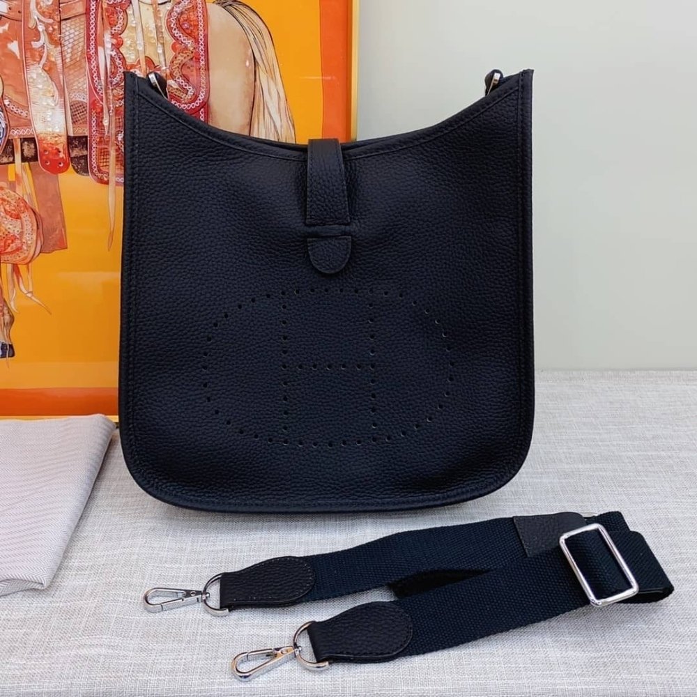 Hermes Evelyne 25 Crossbody Bag Black 25Cm H069426CKAV