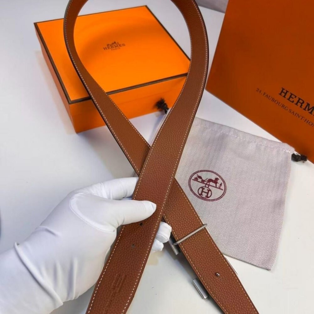 Hermes H Guillochee Belt Buckle And Reversible Leather Strap Brown 32mm H064540CK05