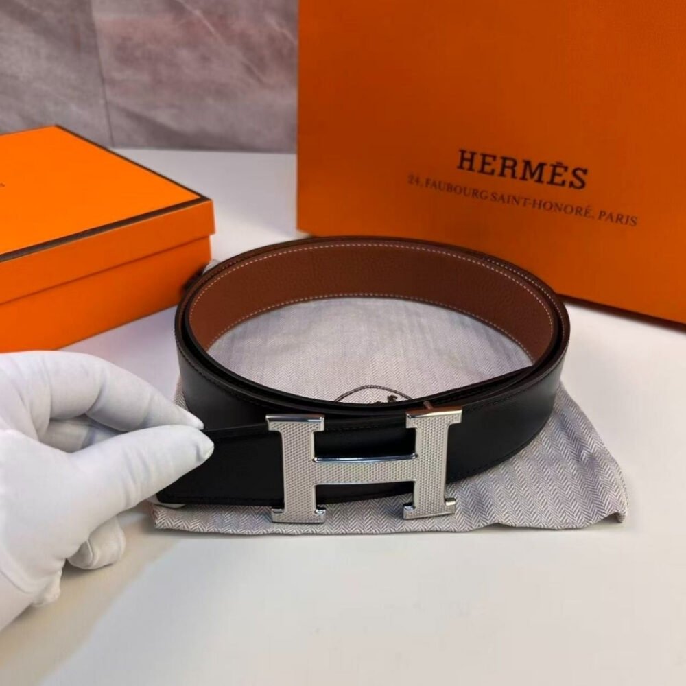 Hermes H Guillochee Belt Buckle And Reversible Leather Strap Brown 32mm H064540CK05