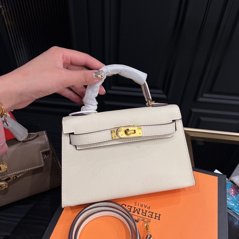 Hermes Kelly 20 Epsom Handbag Craie 20cm