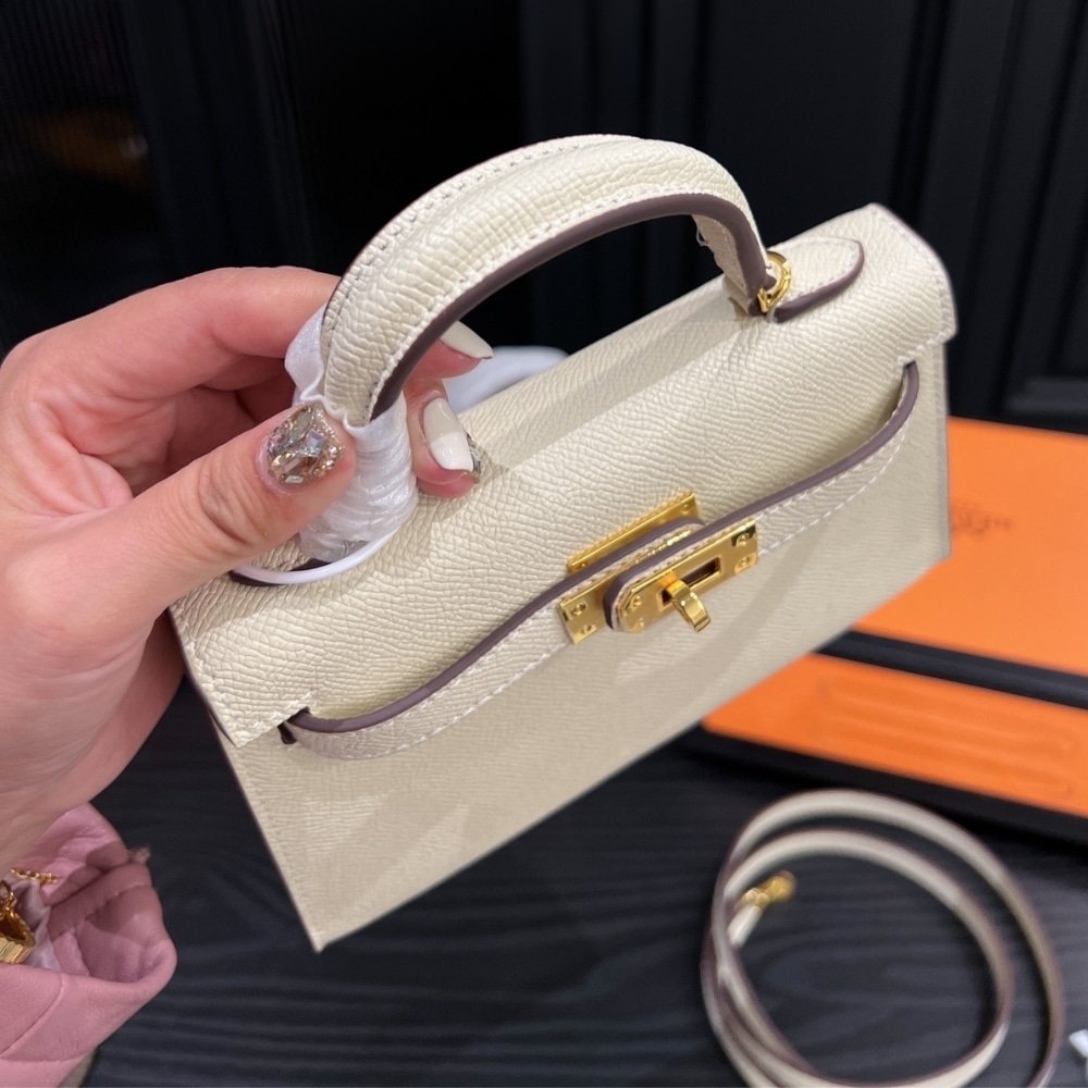 Hermes Kelly 20 Epsom Handbag Craie 20cm