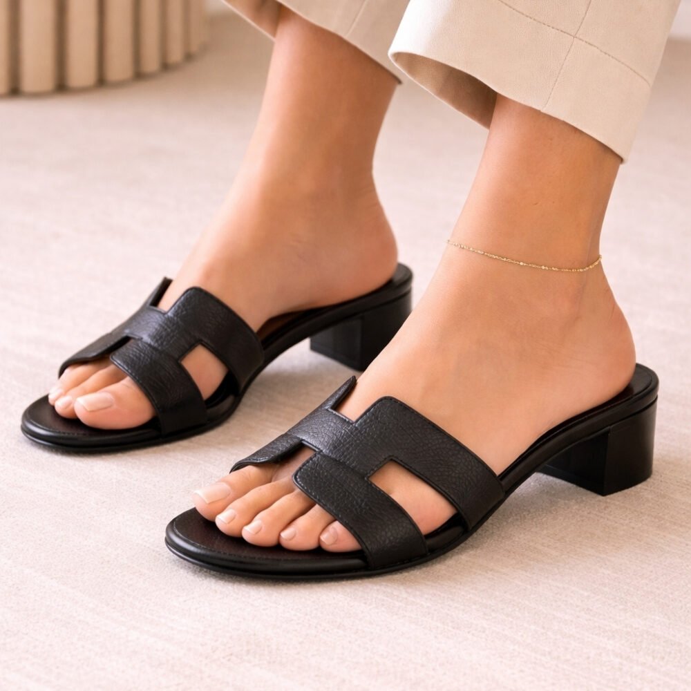 Hermes Oasis Sandals Black Leather H252182Z 02350
