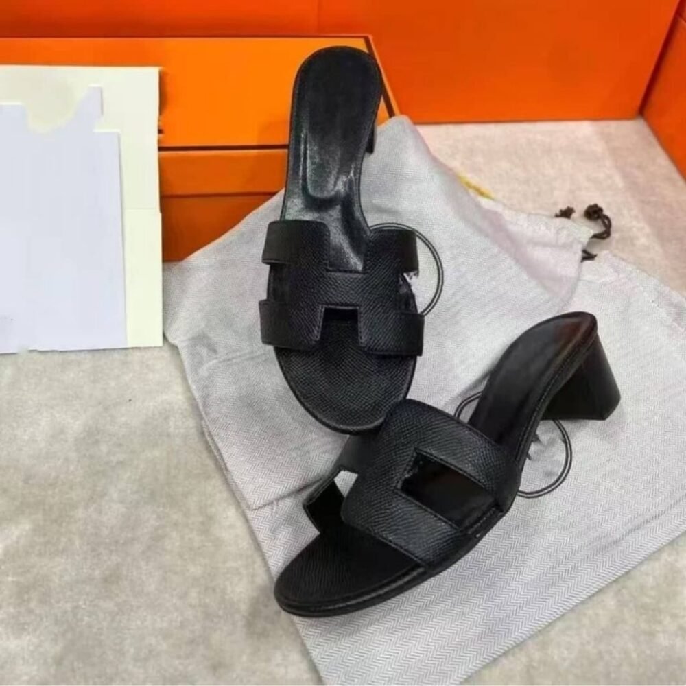 Hermes Oasis Sandals Black Leather H252182Z 02350