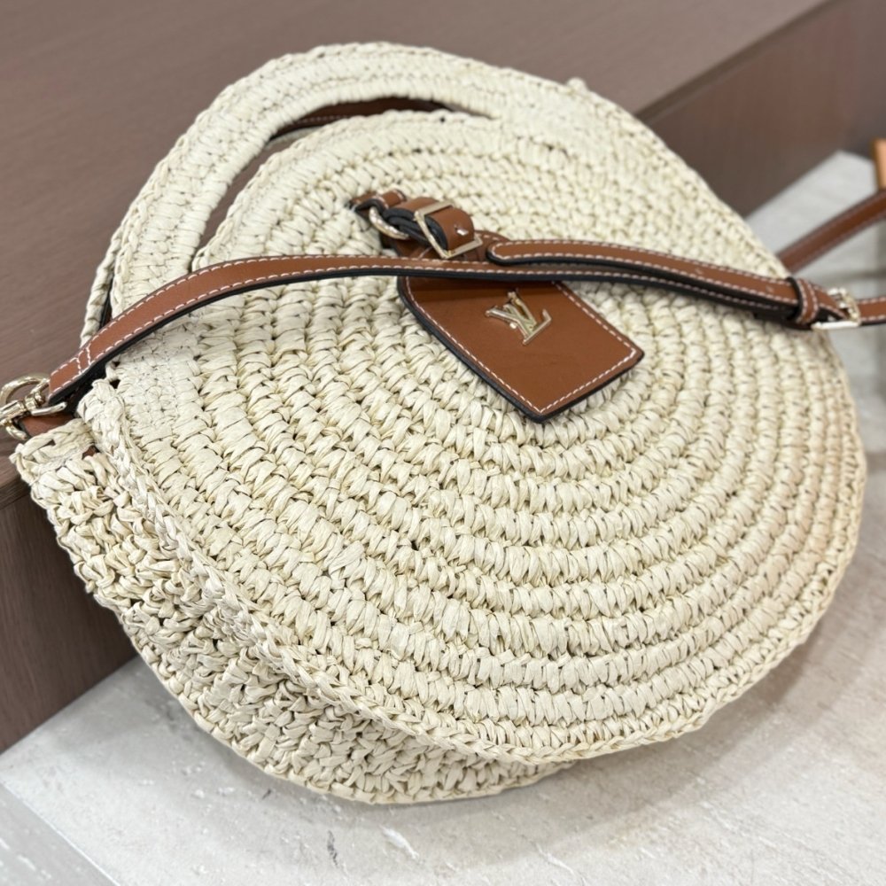 Louis Vuitton Around Me MM Shoulder Bag Raffia White 34Cm M25243