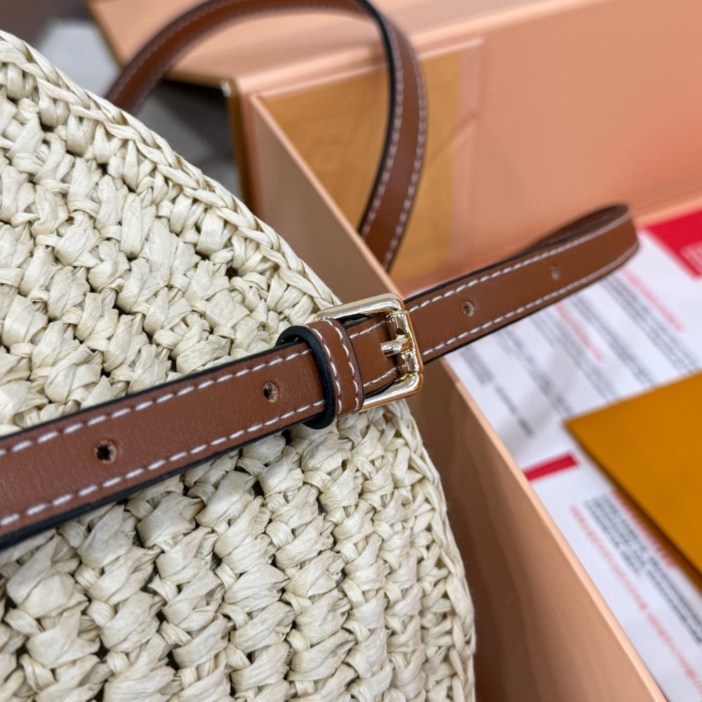 Louis Vuitton Around Me MM Shoulder Bag Raffia White 34Cm M25243