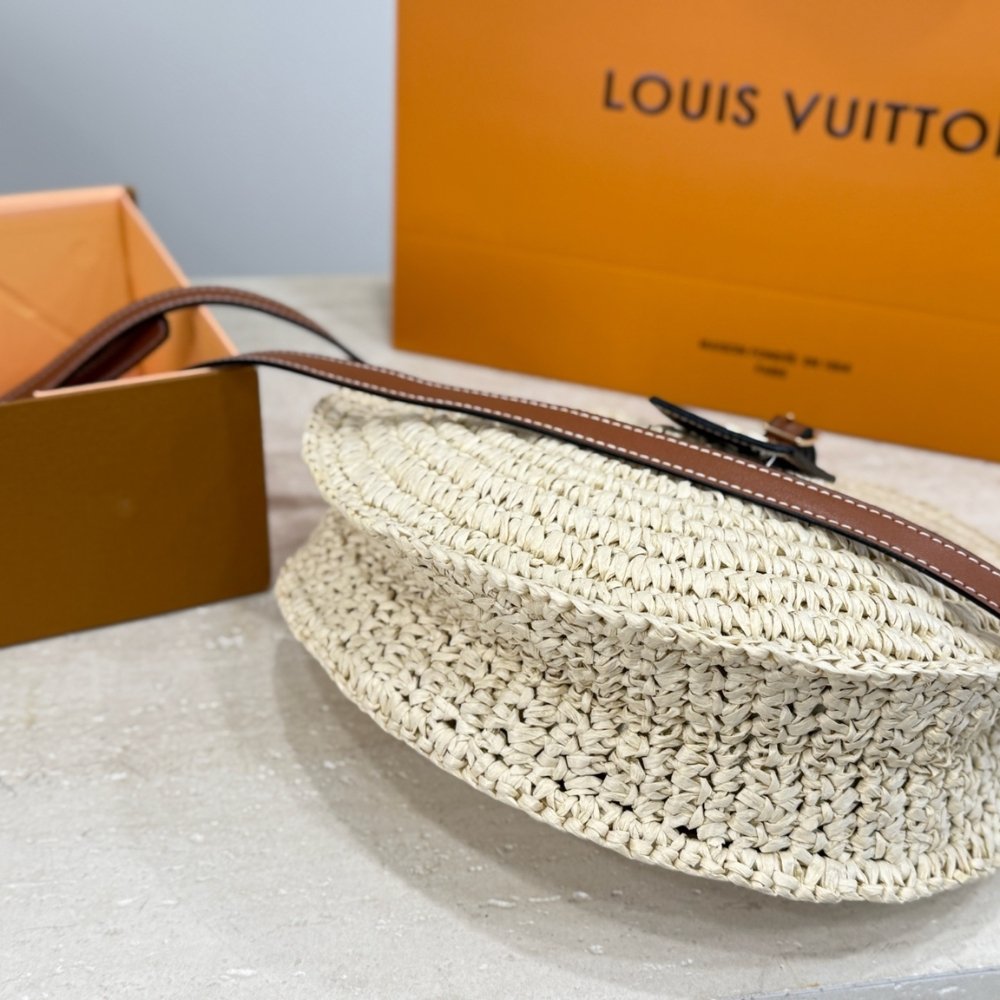 Louis Vuitton Around Me MM Shoulder Bag Raffia White 34Cm M25243