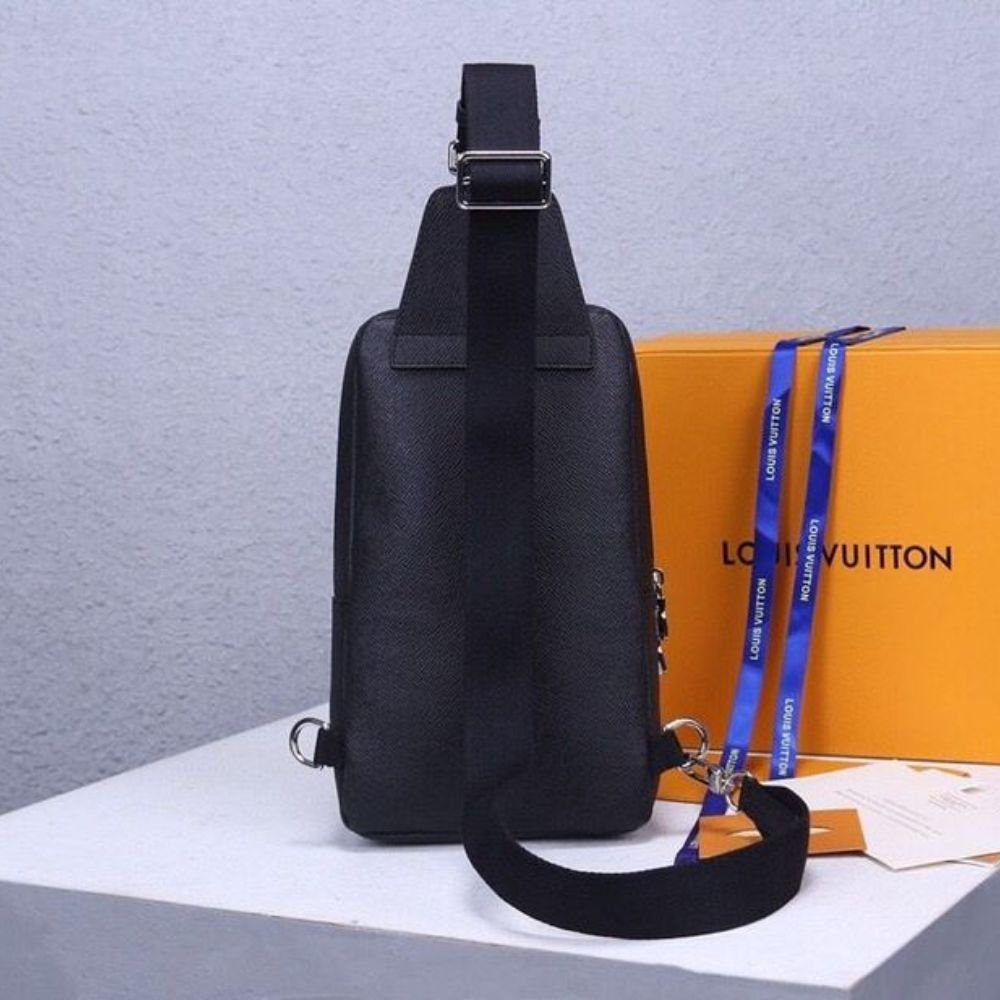 Louis Vuitton Avenue Sling Bag Taiga Black 31Cm M30443