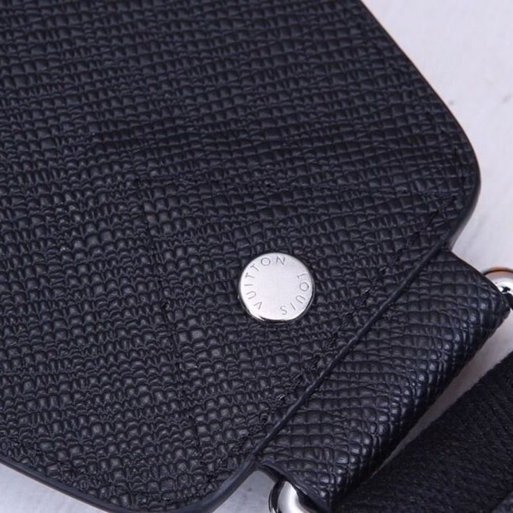 Louis Vuitton Avenue Sling Bag Taiga Black 31Cm M30443