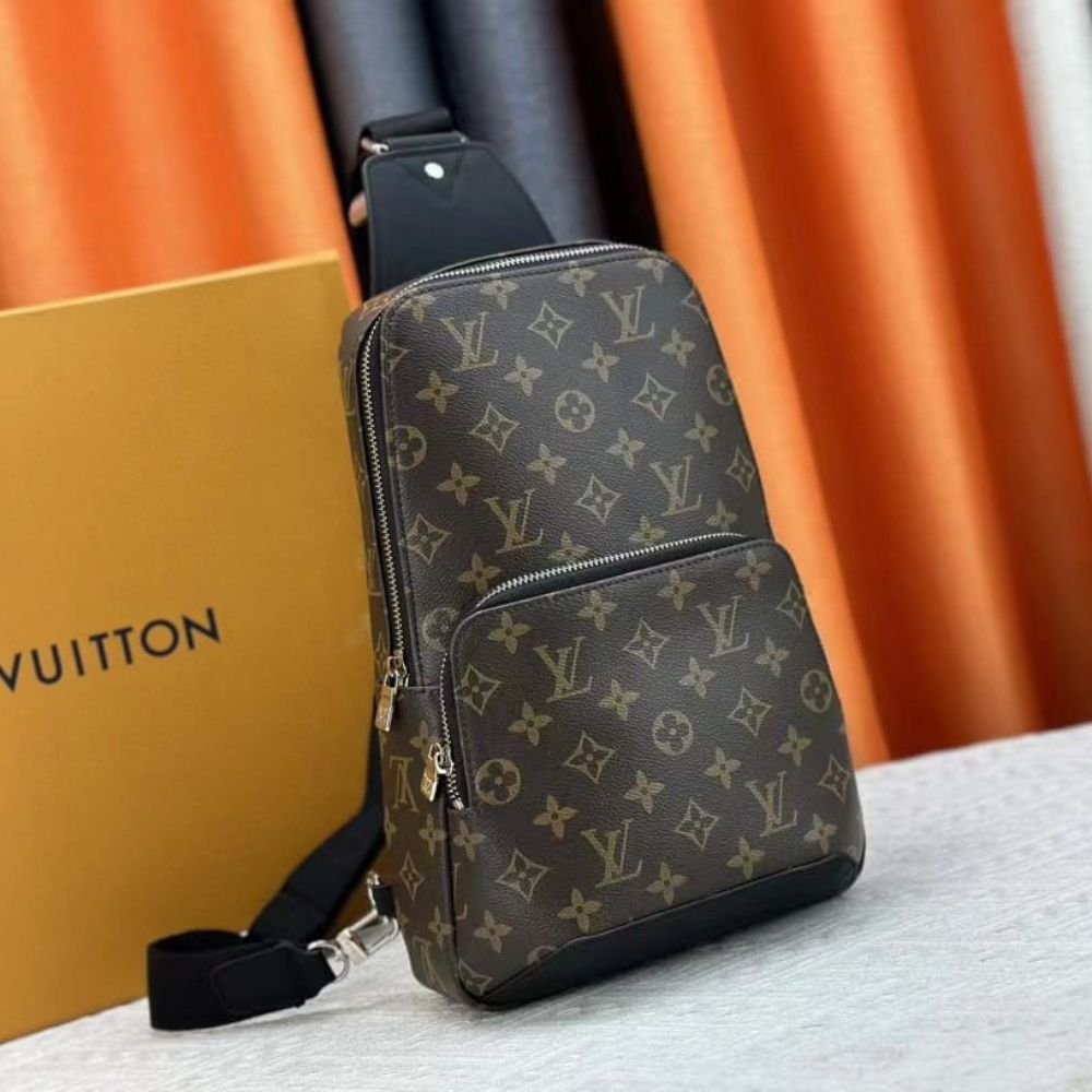 Louis Vuitton Avenue Slingbag Monogram Brown 31Cm M45897