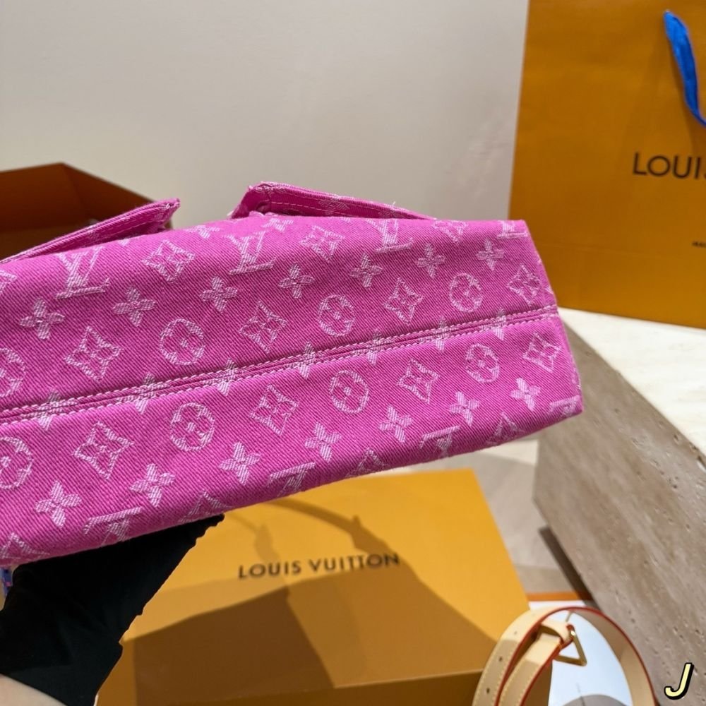 Louis Vuitton Baggy Fuchsia Denim 30Cm M28266