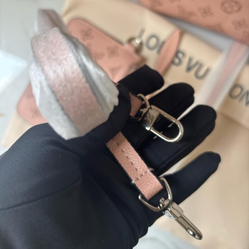 Louis Vuitton Blossom PM Mahina Pink Bag 21cm M23196