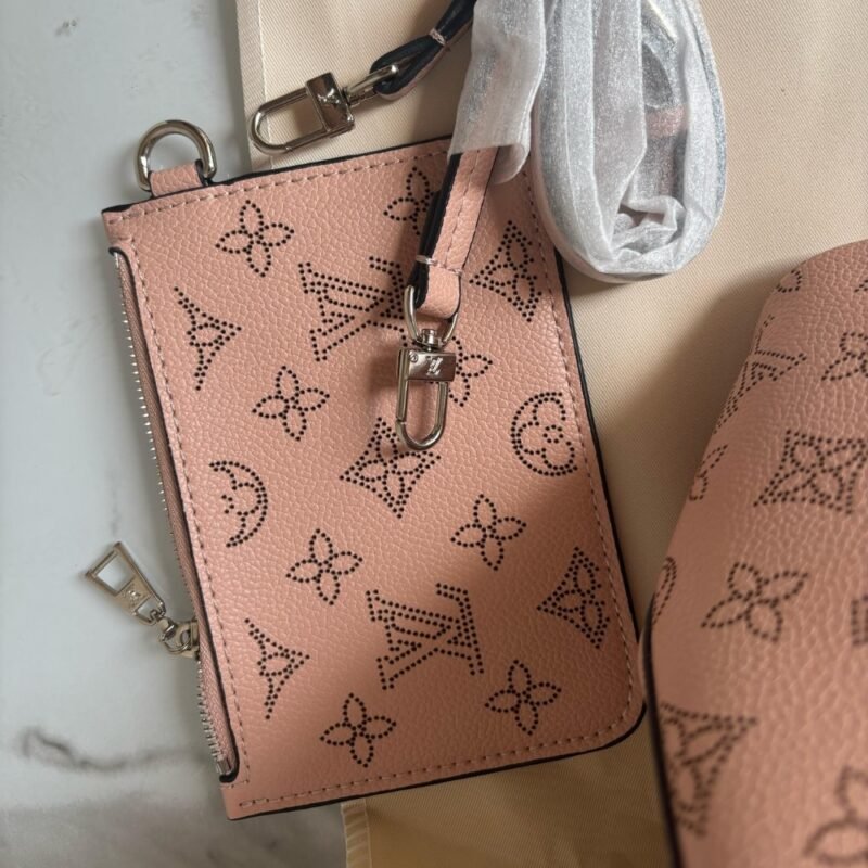 Louis Vuitton Blossom PM Mahina Pink Bag 21cm M23196