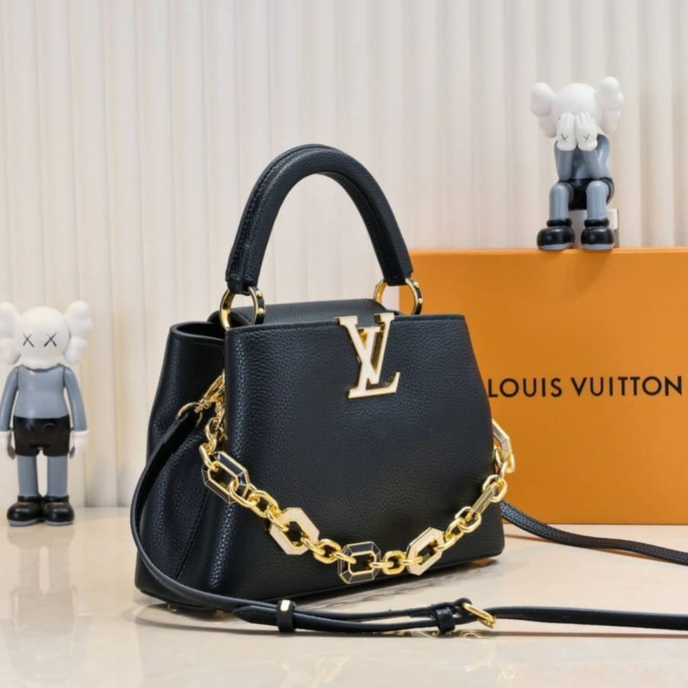 Louis Vuitton Capucines BB Black 27Cm