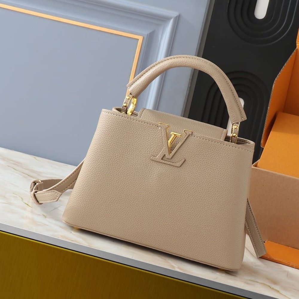 Louis Vuitton Capucines BB Galet Grey 27Cm M94634