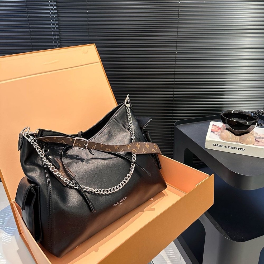 Louis Vuitton CarryAll Cargo Vibe PM Black 34Cm M24861