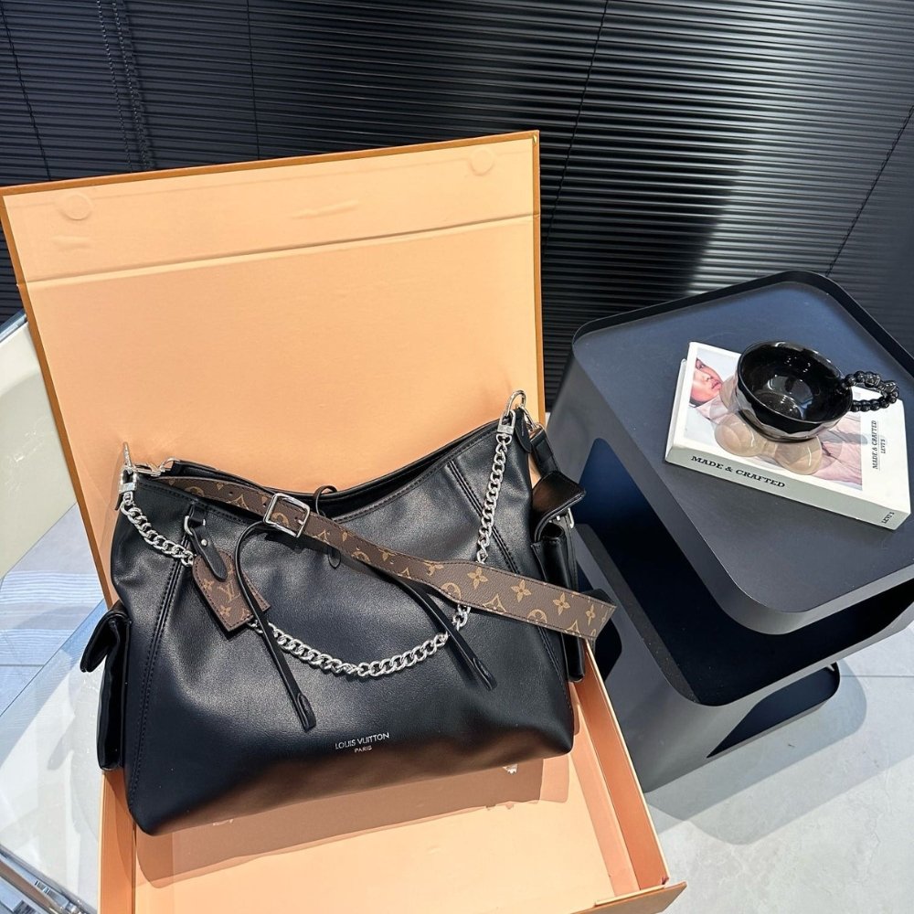 Louis Vuitton CarryAll Cargo Vibe PM Black 34Cm M24861