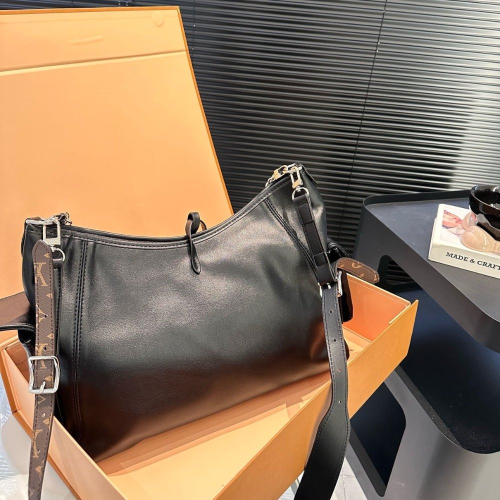 Louis Vuitton CarryAll Cargo Vibe PM Black 34Cm M24861