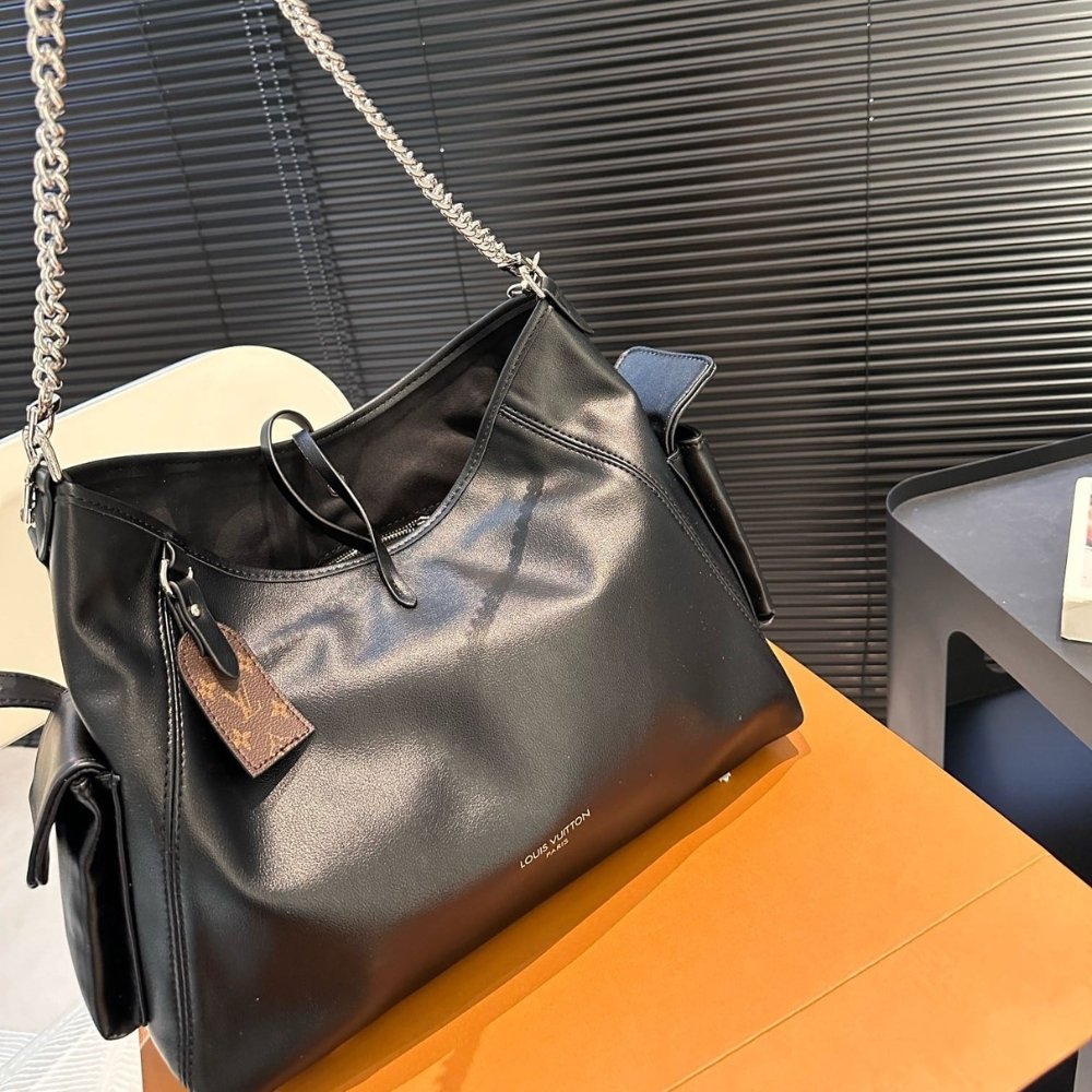 Louis Vuitton CarryAll Cargo Vibe PM Black 34Cm M24861