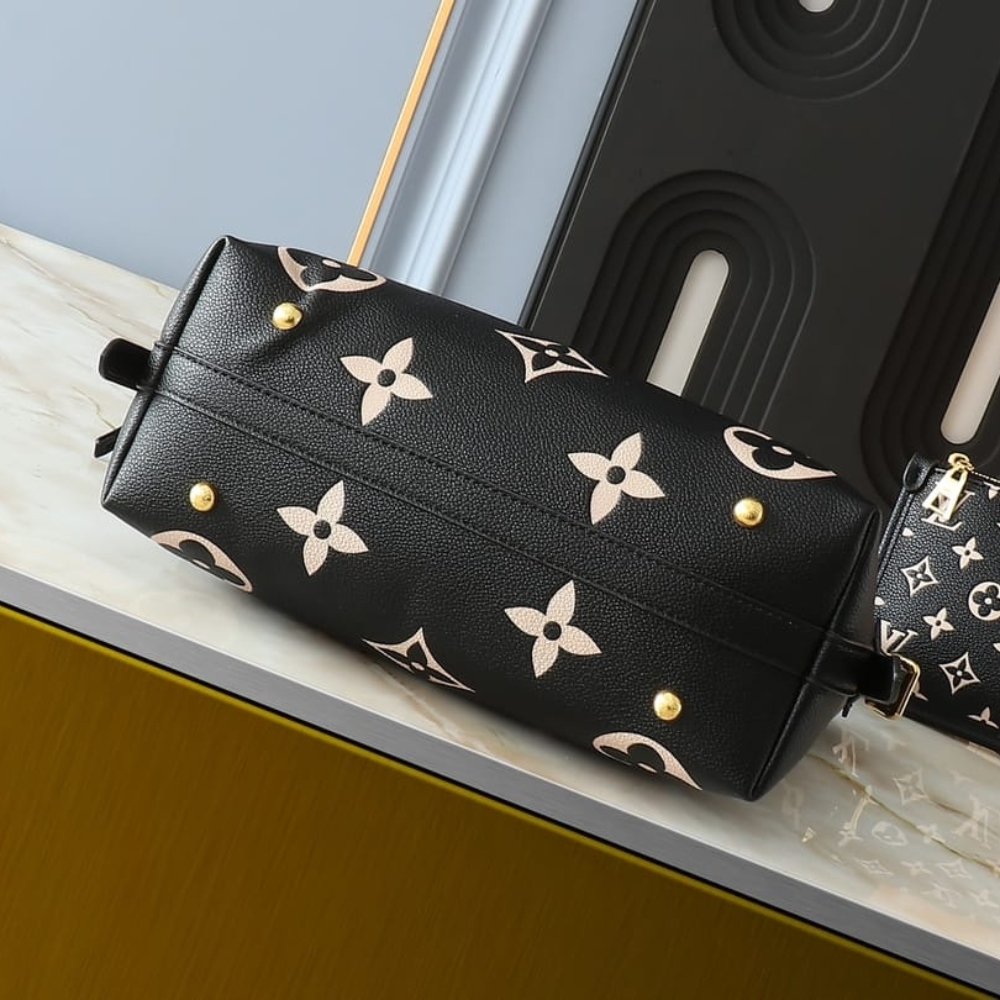 Louis Vuitton CarryAll PM Black Beige 29Cm