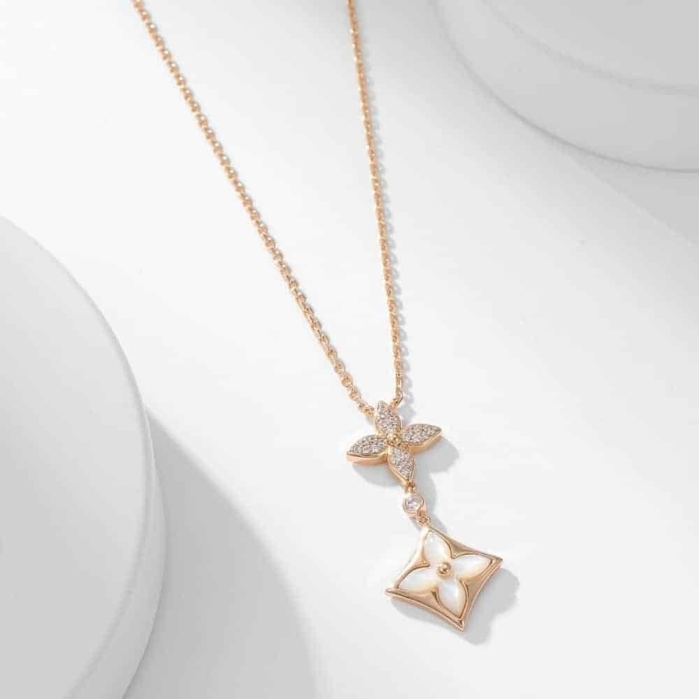 Louis Vuitton Color Blossom Double Star Pendant Q94676