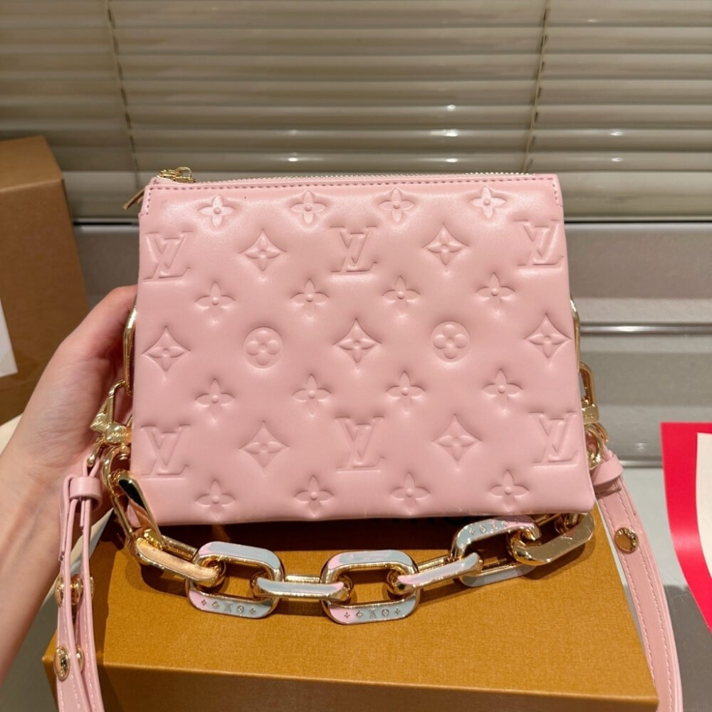 Louis Vuitton Coussin BB Pink 21cm