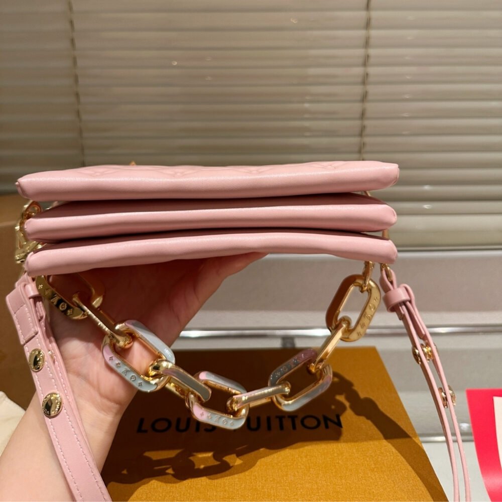 Louis Vuitton Coussin BB Pink 21cm