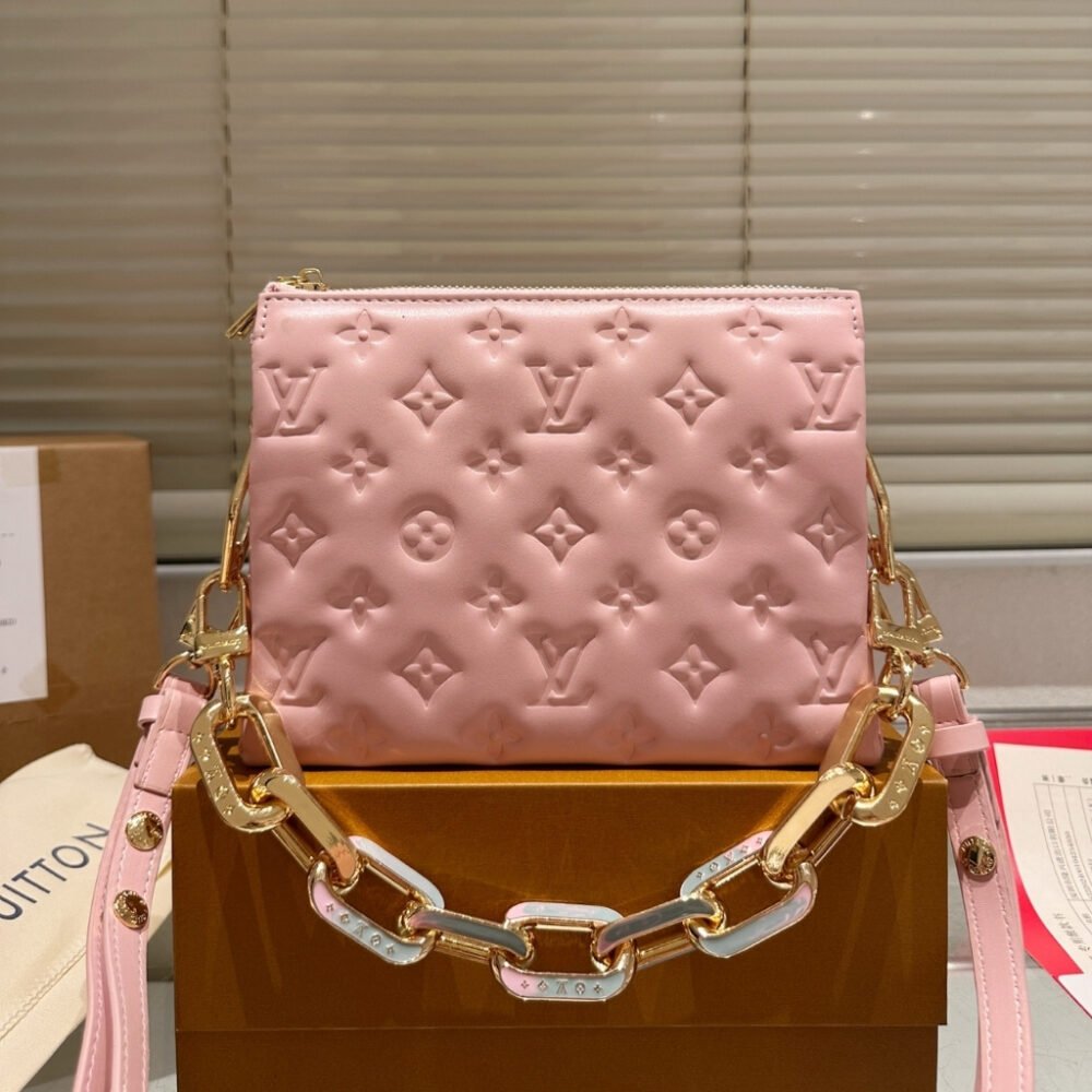 Louis Vuitton Coussin BB Pink 21cm